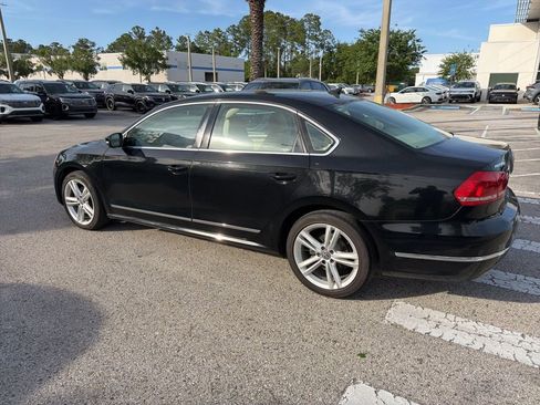 Used 2014 Volkswagen Passat TDI SE image 5