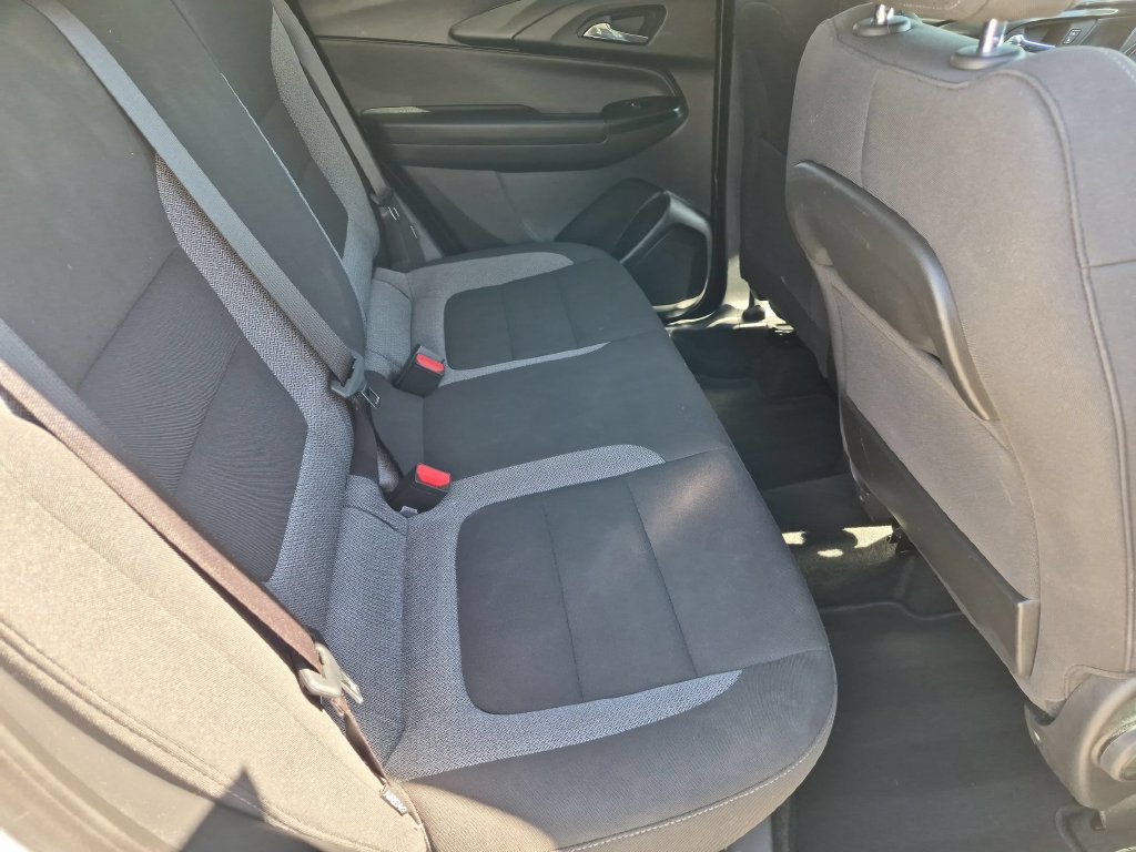 Used 2025 Chevrolet TrailBlazer LT AWD/4WD image 28