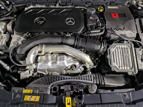 Certified 2025 Mercedes-Benz GLB 250 image 25