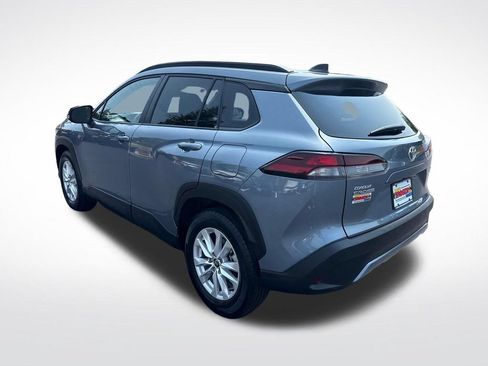 Used 2026 Toyota Corolla Cross LE AWD/4WD image 3