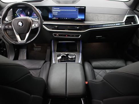 Used 2025 BMW X5 xDrive40i w/ Climate Comfort Package image 11