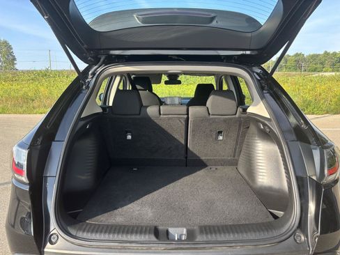 Used 2025 Honda HR-V LX image 11