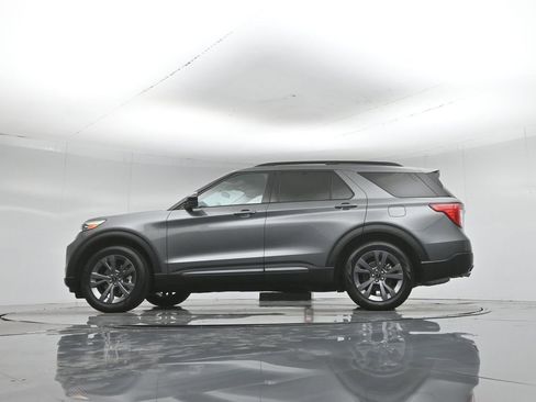 Used 2023 Ford Explorer XLT w/ Equipment Group 202A RWD image 55