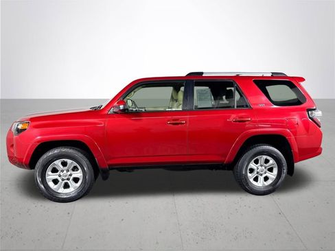 Used 2019 Toyota 4Runner SR5 image 9