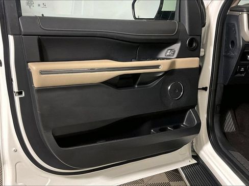 Certified 2023 Ford Expedition Max XLT RWD image 18