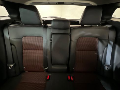 New 2026 Nissan Kicks SR FWD image 25