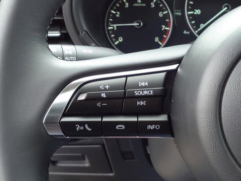 Certified 2025 MAZDA MAZDA3 s image 17