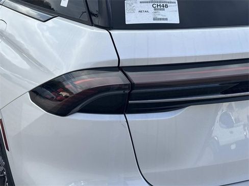 New 2026 Lincoln Nautilus Premier image 11