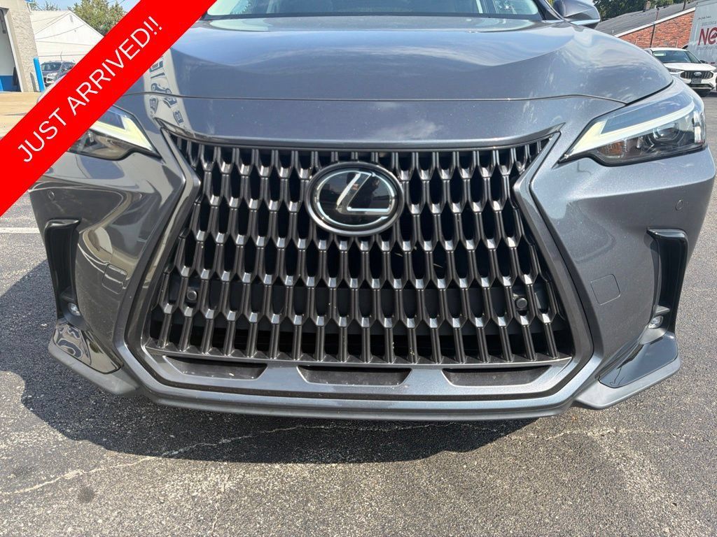 Used 2024 Lexus NX 250 FWD w/ Premium Package image 7