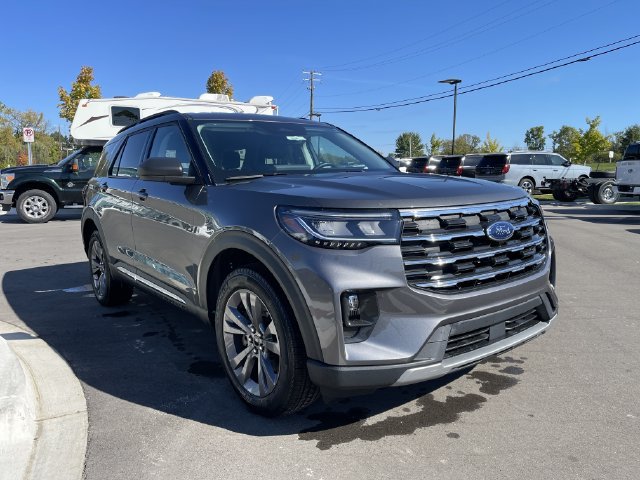 Certified 2025 Ford Explorer Active w/ Active Comfort Package AWD/4WD image 7