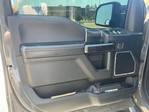 Used 2019 Ford F150 Lariat w/ Equipment Group 502A Luxury AWD/4WD image 18