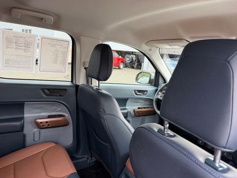 Used 2023 Ford Maverick Lariat FWD image 23