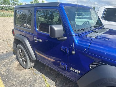 Used 2020 Jeep Wrangler Sport AWD/4WD image 21