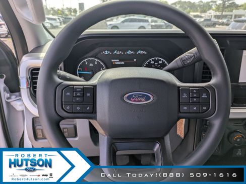 New 2025 Ford F450 XL w/ XL Chrome Package image 13