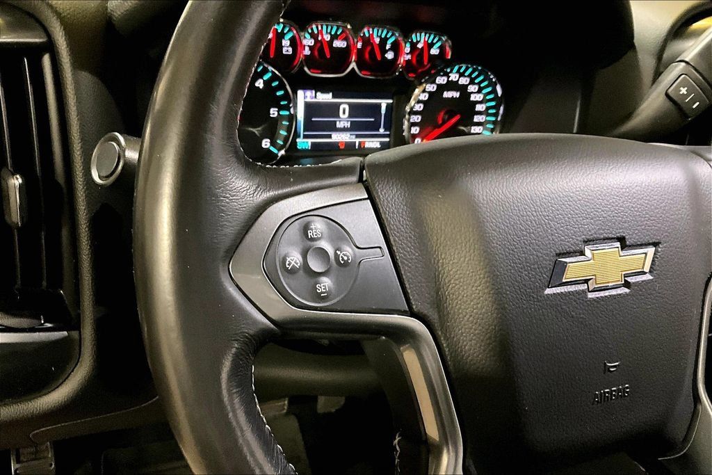 Used 2018 Chevrolet Silverado 1500 LT w/ All Star Edition AWD/4WD image 24