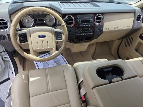 Used 2008 Ford F250 2WD SuperCab Super Duty image 8