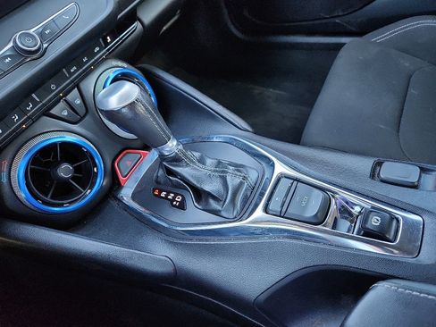 Used 2019 Chevrolet Camaro LT image 20