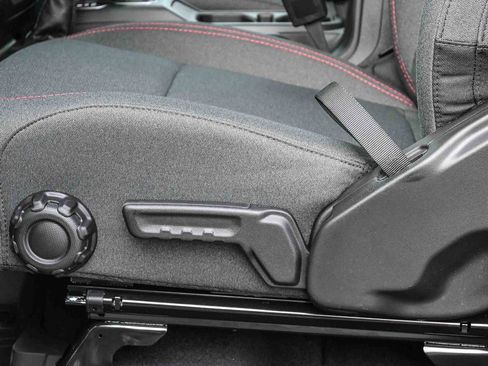 New 2026 Jeep Wrangler Unlimited Rubicon image 17