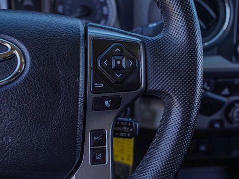 Used 2021 Toyota Tacoma SR5 image 12