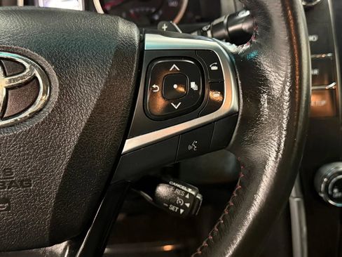 Used 2017 Toyota Camry SE FWD image 31