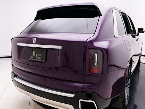 Used 2025 Rolls-Royce Cullinan image 20