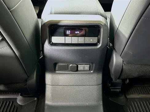 Used 2024 Toyota Land Cruiser image 28