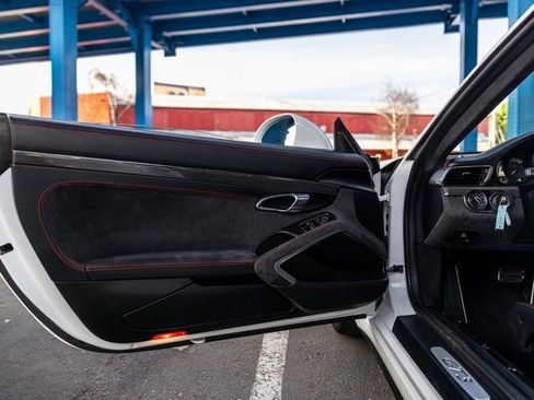 Used 2015 Porsche 911 GT3 w/ Carbon Interior Package RWD image 28