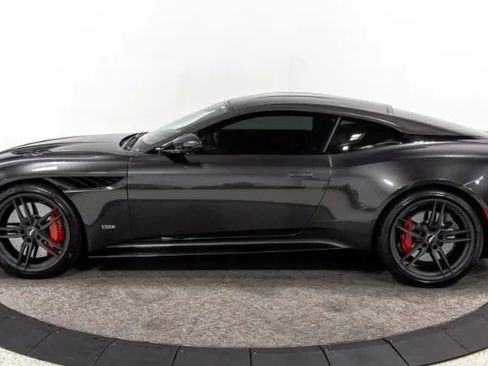 Used 2019 Aston Martin DBS Superleggera image 9
