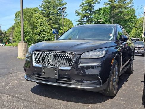 Used 2022 Lincoln Corsair AWD w/ Premium Package image 2