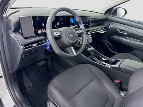 New 2026 Hyundai Tucson SE image 9