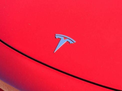 Used 2019 Tesla Model 3 Mid Range image 4