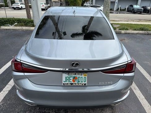Used 2024 Lexus ES 350 w/ Premium Package image 6