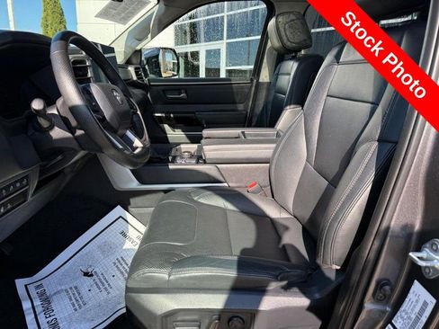 Used 2024 Toyota Tundra Limited AWD/4WD image 16