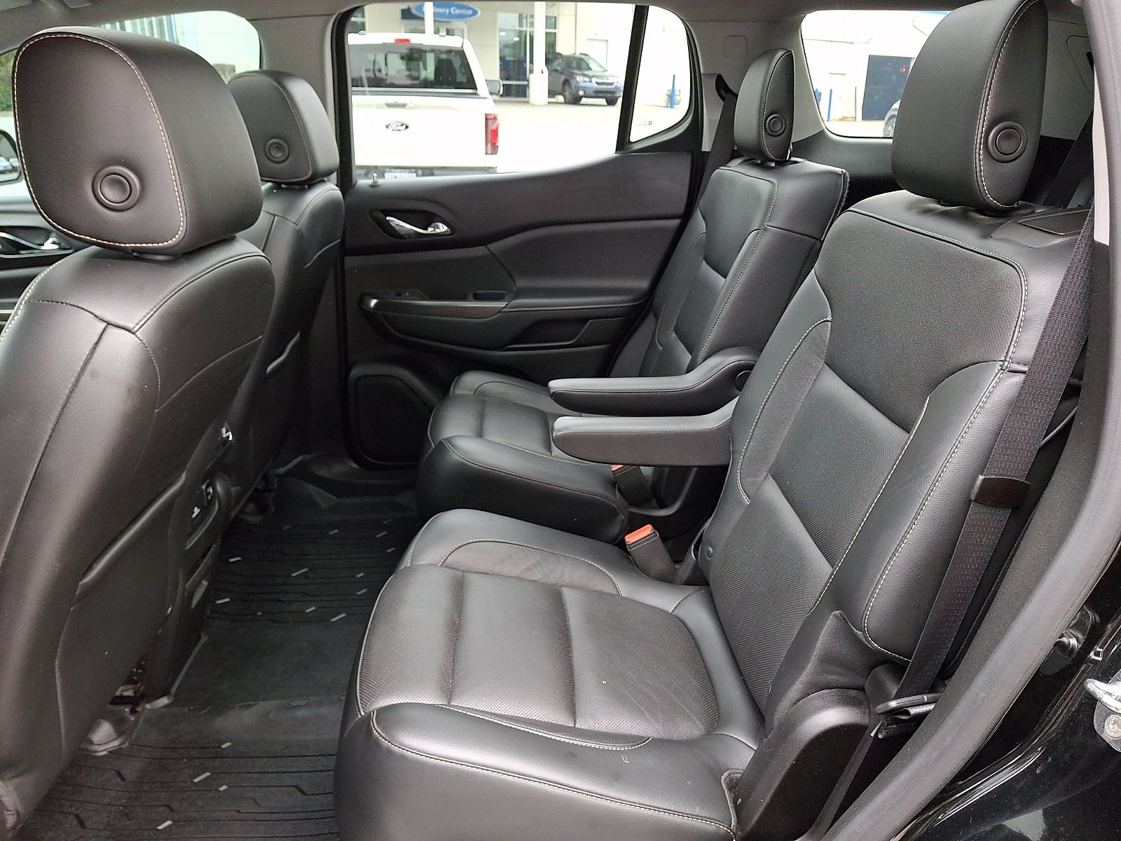 Used 2017 GMC Acadia SLT w/ LPO, Floor Liner Package AWD/4WD image 10