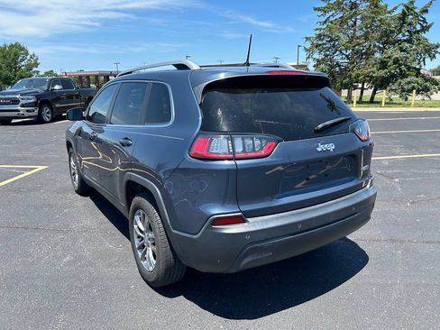 Used 2020 Jeep Cherokee Latitude Plus w/ Comfort/Convenience Group FWD image 5