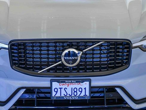 Certified 2025 Volvo XC60 B5 Ultra w/ Protection Package Premier image 7