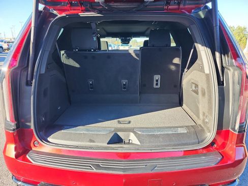 Used 2023 Cadillac Escalade Sport image 11