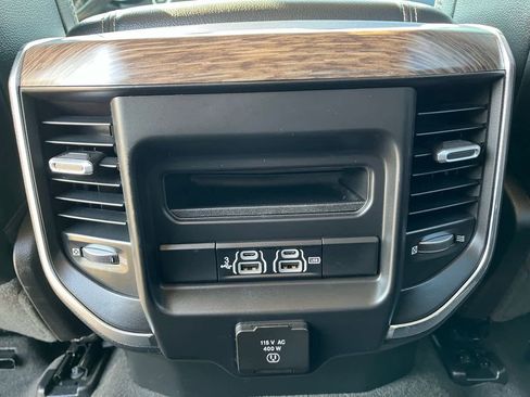Used 2019 RAM 1500 Laramie image 39