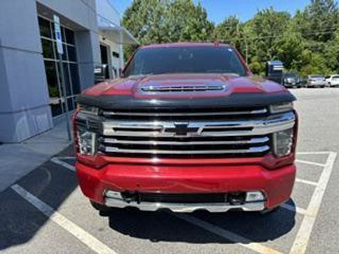Used 2020 Chevrolet Silverado 2500 High Country w/ Technology Package AWD/4WD image 3