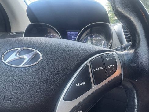 Used 2014 Hyundai Elantra GT w/ Option Group 02 FWD image 25