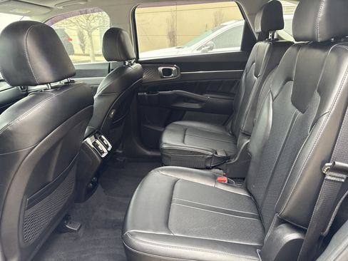 Used 2022 Kia Sorento SX image 31
