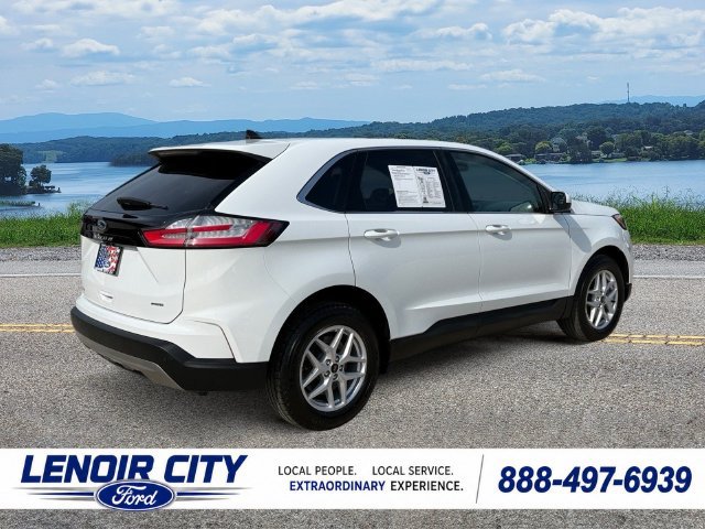 Certified 2023 Ford Edge SEL w/ Convenience Package AWD/4WD image 3