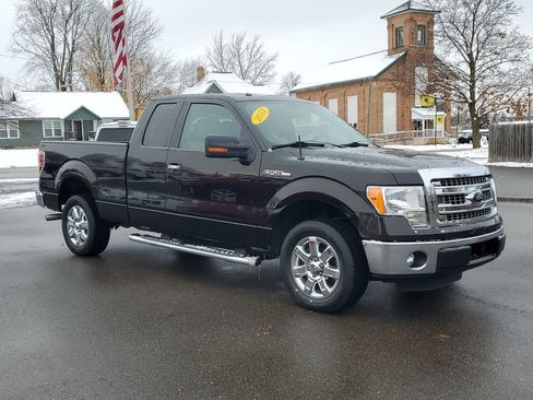 Used 2013 Ford F150 XLT w/ XLT Chrome Pkg image 2