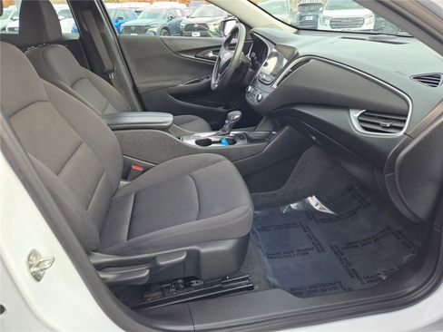 Used 2023 Chevrolet Malibu LT image 7