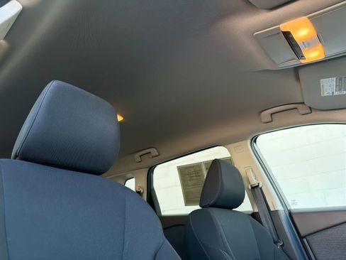 Used 2023 Nissan Rogue S image 17