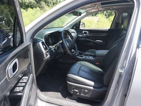 Used 2022 Kia Sorento SX FWD image 2