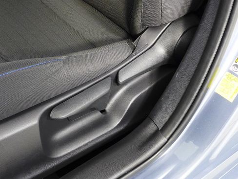 Used 2021 Toyota Corolla SE w/ Carpet Mat Package (TMS) FWD image 22