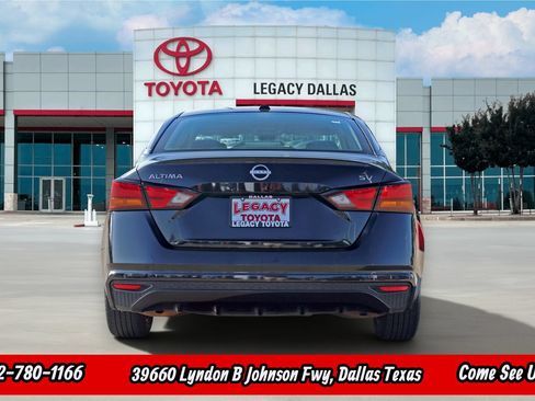 Used 2023 Nissan Altima 2.5 SV FWD image 7