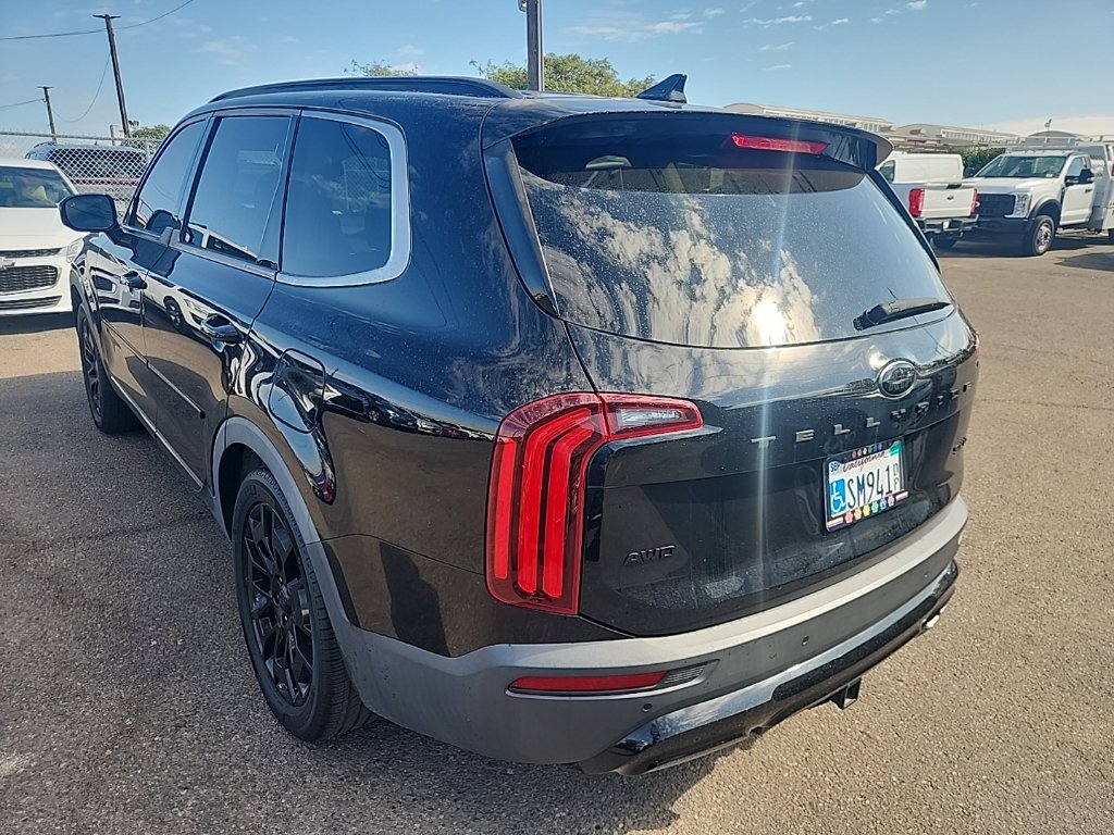 Certified 2021 Kia Telluride SX w/ Nightfall Edition Package AWD/4WD image 11