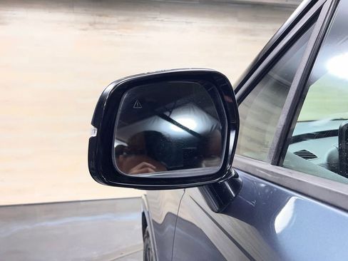 Used 2022 Kia Carnival SX w/ Paint Protection Package image 35